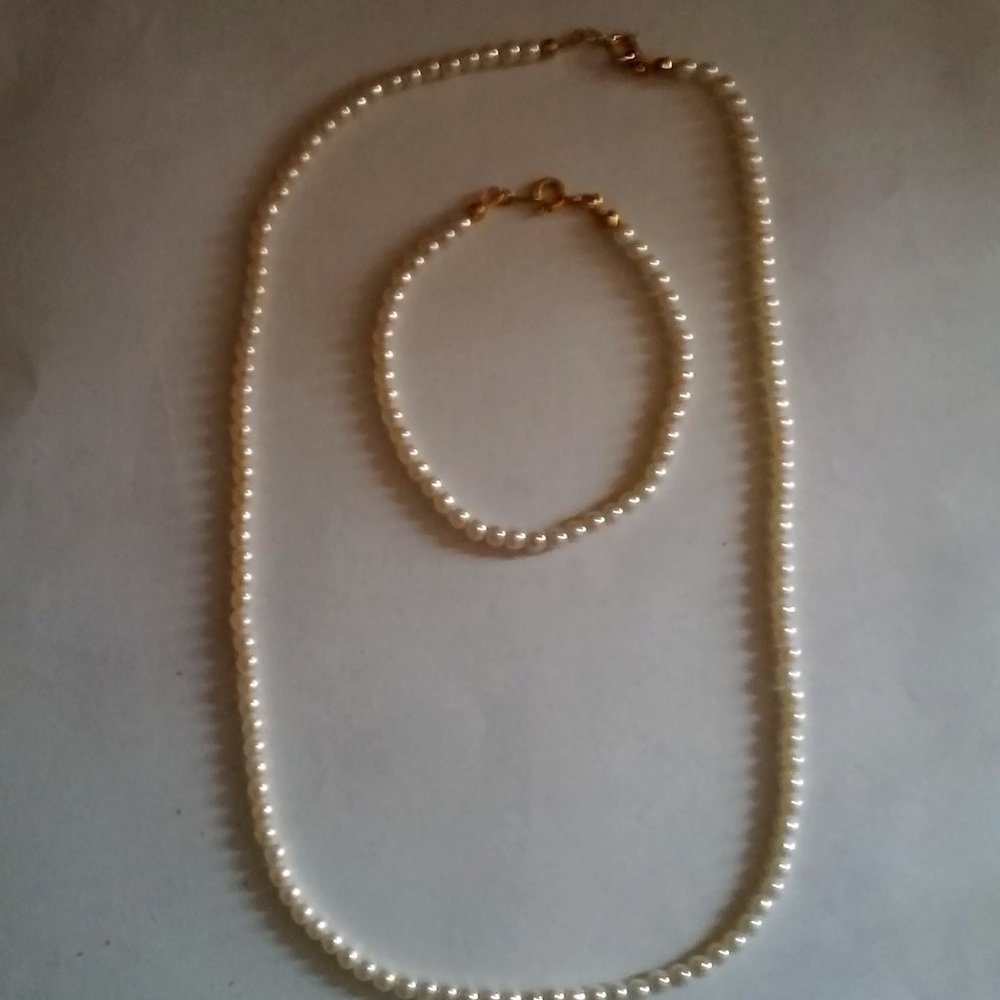 Set White & Gold Pearl Necklace & Bracelet 9" and 3 1/2" New Small Beads